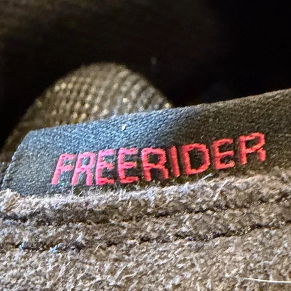 Size 10.5 five ten free rider mountain bike shoes - Picture 5 of 10